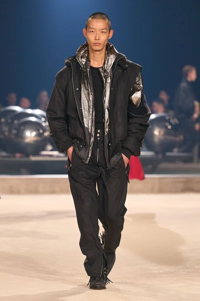 Look 52